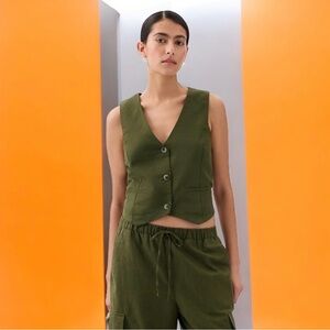 🆕💕GAP Linen-Cotton Sleeveless Button Down V-Neck Vest • ARMY GREEN • XS • NWT